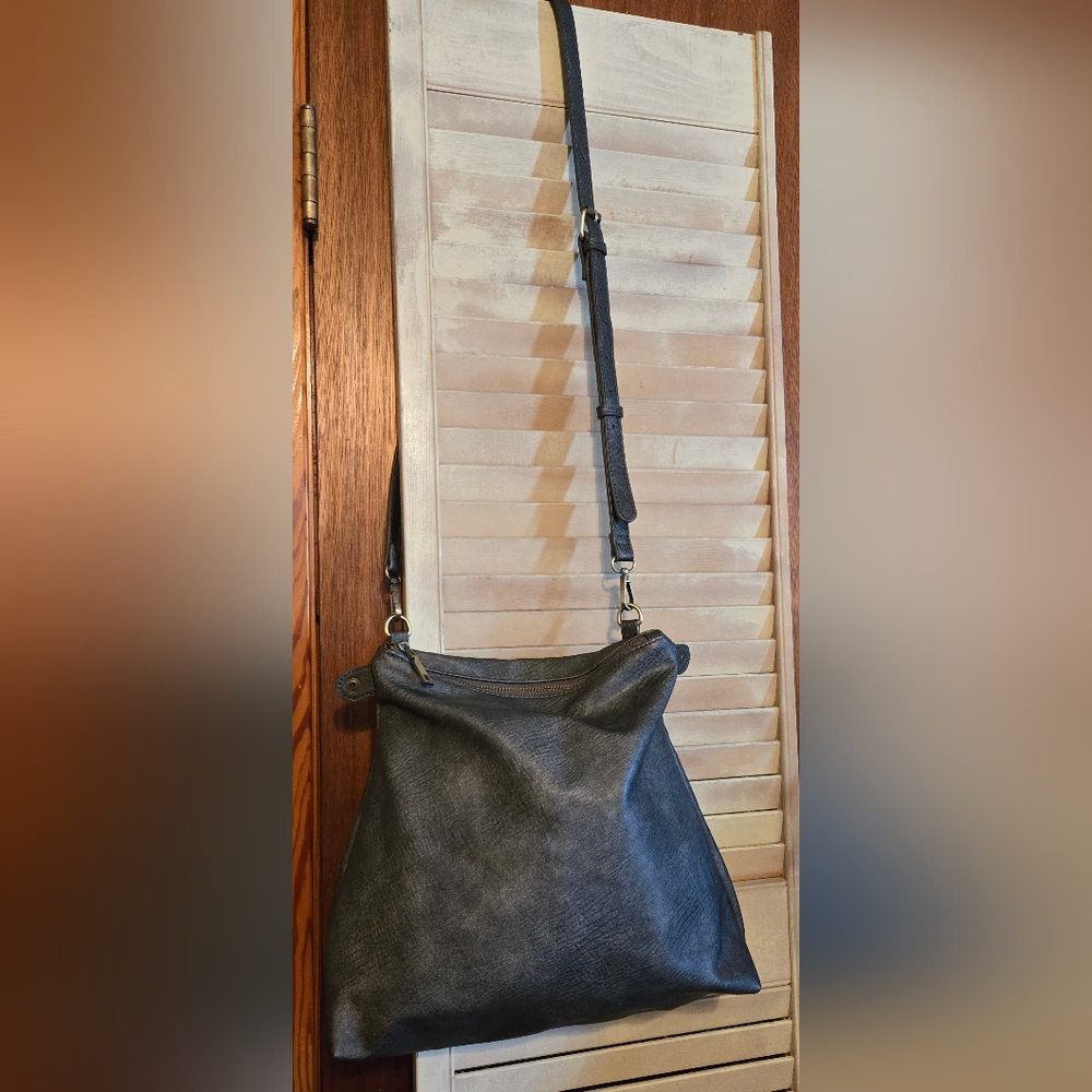 Antik Kraft Gray Leather Shoulder/ Crossbody Bag